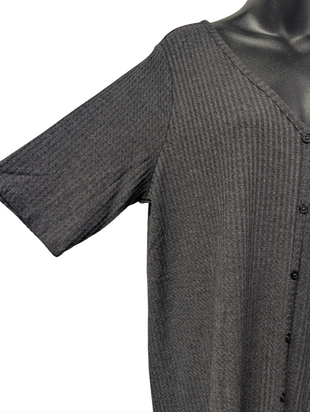Torrid Size 2 Charcoal Gray Waffle Knit Button Front V-Neck Short Sleeves Tunic - Picture 5 of 7